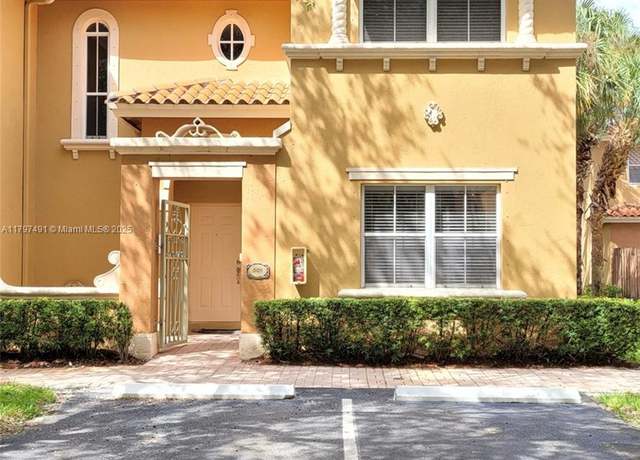 Property at 8551 NW 141st Ter #301, Miami Lakes, FL 33016, 3 beds, 2.5 baths