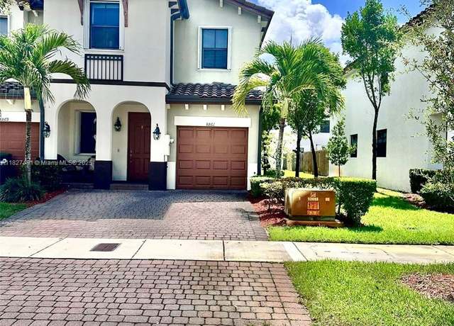 Property at 8861 NW 102nd Pl, Doral, FL 33178, 4 beds, 3 baths