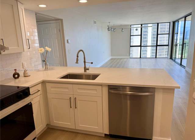 Property at 20335 W Country Club Dr #1203, Aventura, FL 33180, 2 beds, 2 baths