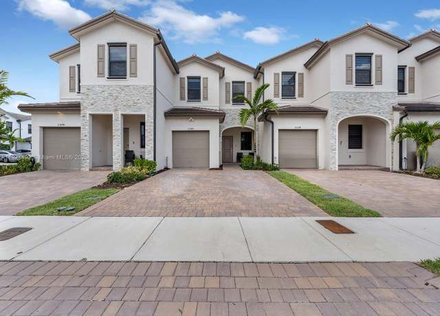 Property at 23278 SW 131st Ct, Miami, FL 33170, 3 beds, 2.5 baths