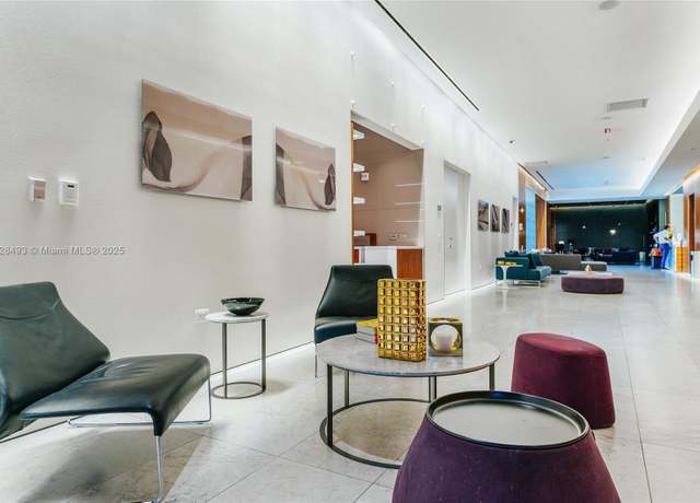 Property at 68 SE 6th St #2601, Miami, FL 33131, 2 beds, 2.5 baths