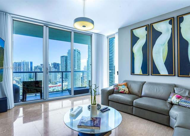 Property at 185 SW 7th St #2911, Miami, FL 33130, 3 beds, 3 baths