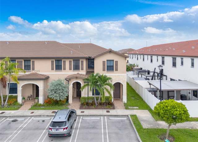 Property at 10547 W 34th Ct, Hialeah, FL 33018, 3 beds, 2.5 baths