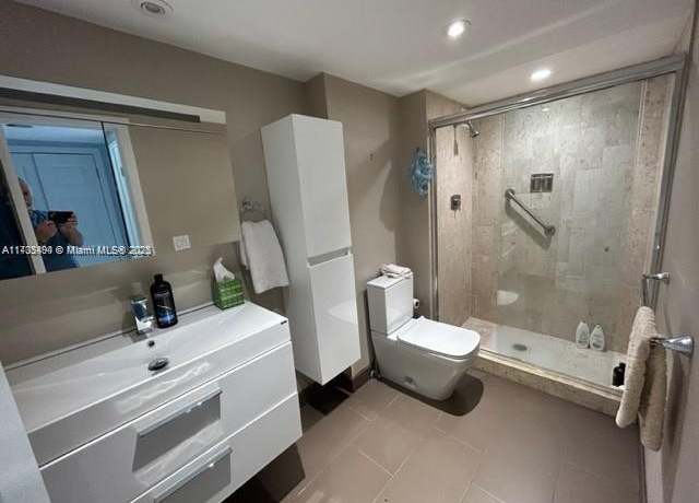 Property at 1800 NE 114th St #1602, Miami, FL 33181, 2 beds, 3 baths