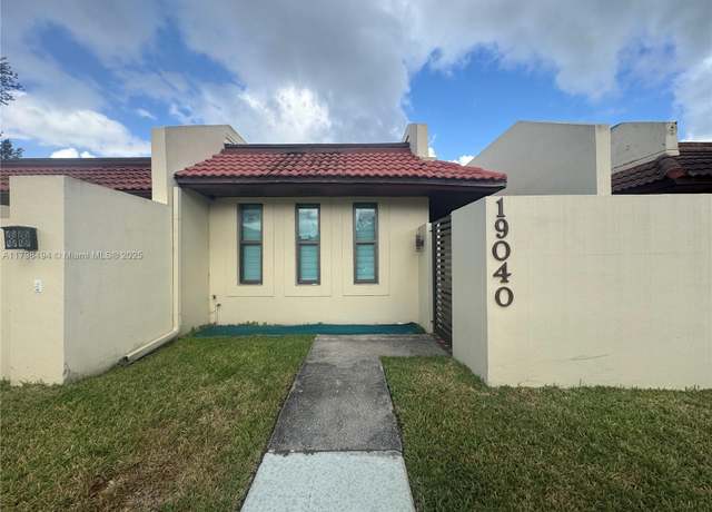 Property at 19040 NW 65th Ct, Hialeah, FL 33015, 2 beds, 2.5 baths