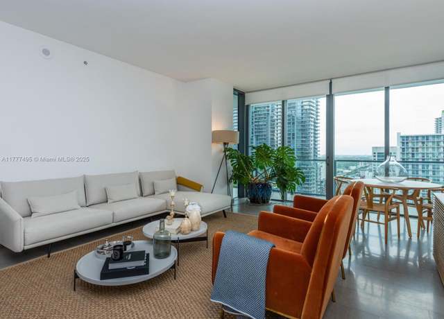 Property at 68 SE 6th St #2304, Miami, FL 33131, 3 beds, 3.5 baths
