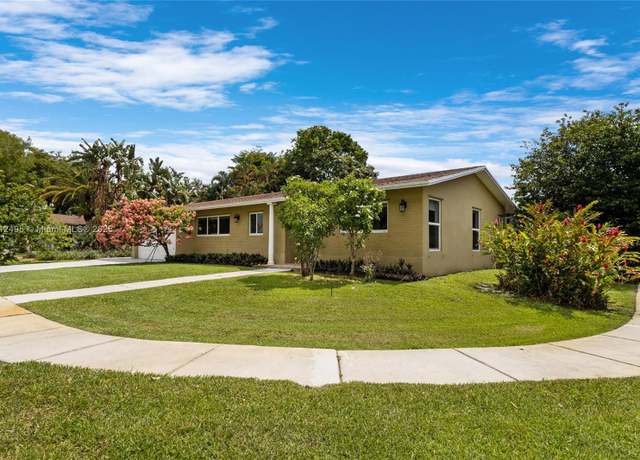 Property at 10421 NW 21st St, Pembroke Pines, FL 33026, 3 beds, 2 baths