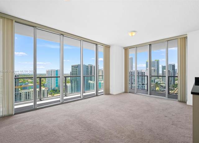 Property at 79 SW 12th St Unit 2512-S, Miami, FL 33130, 2 beds, 2 baths