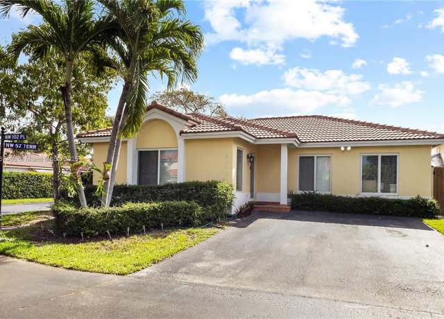 Property at 5717 NW 102nd Pl, Doral, FL 33178, 3 beds, 2 baths