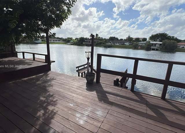 Property at 13922 Kendale Lakes Dr, Miami, FL 33183, 3 beds, 2 baths