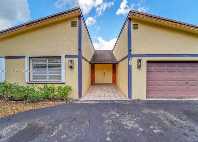 Property at 11610 SW 113th Pl, Miami, FL 33176, 4 beds, 2 baths