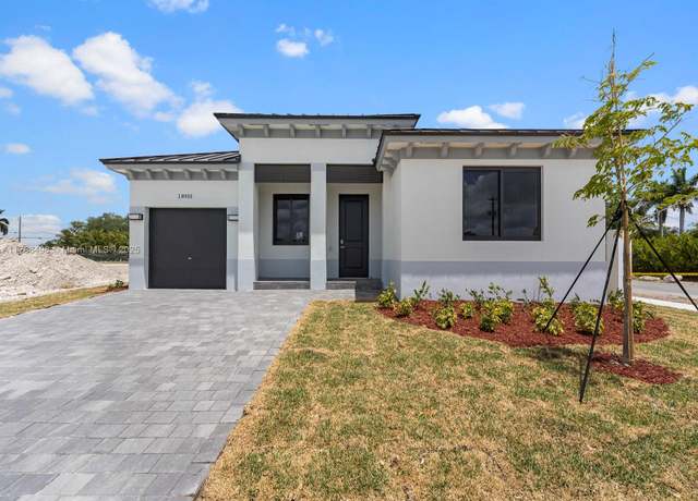 Property at 18917 SW 316th Ter, Homestead, FL 33030, 4 beds, 2 baths
