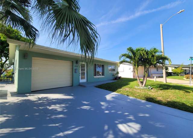 Property at 4519 NW 49th Dr, Tamarac, FL 33319, 2 beds, 1 bath