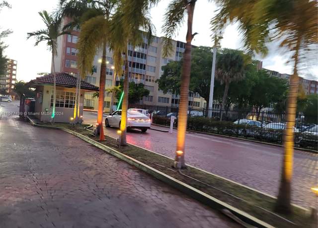 Property at 1690 NE 191st St Unit 301-1, Miami, FL 33179, 1 bed, 1 bath
