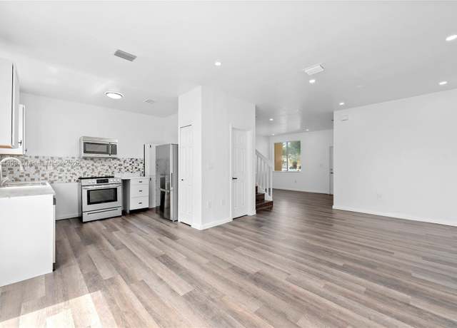 Property at 2445 SE 14th Ave #375, Homestead, FL 33035, 3 beds, 2 baths
