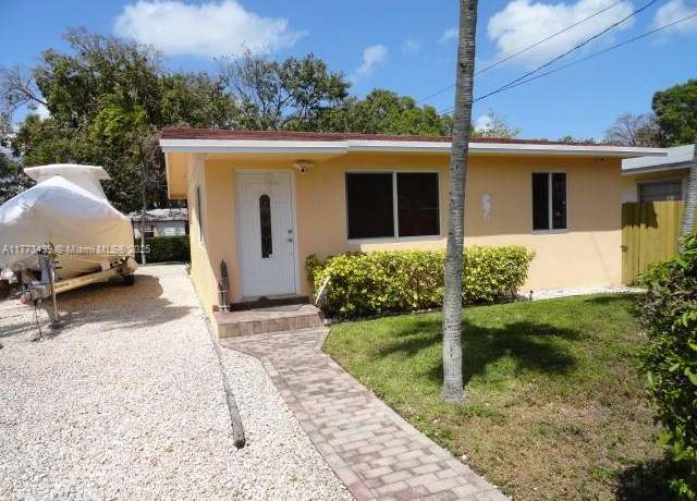 Property at 22 Snapper Ave, Key Largo, FL 33037, 2 beds, 1 bath
