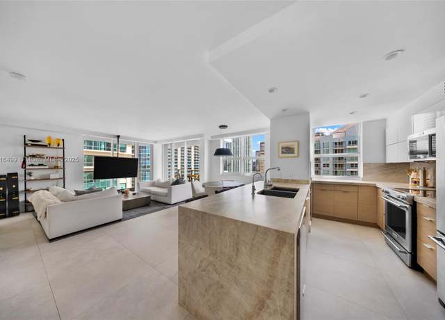 Property at 1155 Brickell Bay Dr #3002, Miami, FL 33131, 3 beds, 2 baths