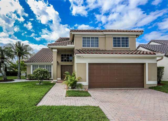 Property at 19386 NW 13th St, Pembroke Pines, FL 33029, 4 beds, 3 baths