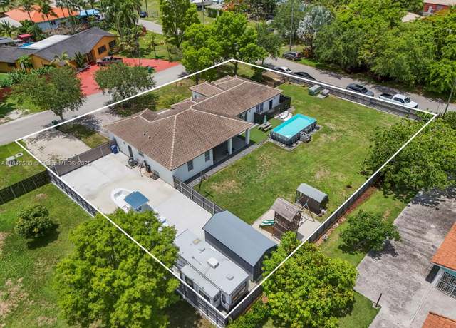 Property at 18791 SW 356th St, Homestead, FL 33034, 4 beds, 3 baths