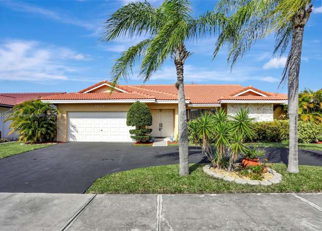 Property at 7671 NW 23rd St, Margate, FL 33063, 3 beds, 2 baths