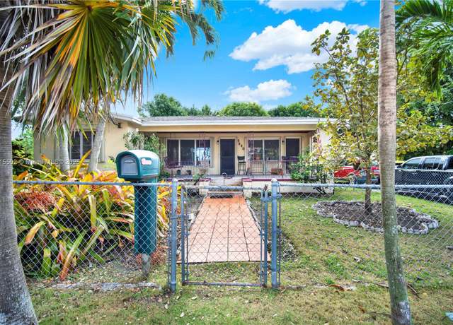 Property at 5880 SW 66th St, South Miami, FL 33143, 4 beds, 2.5 baths