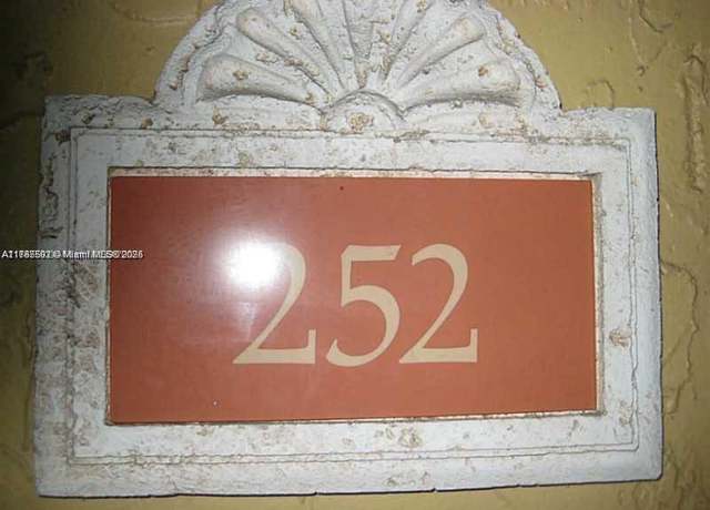 Property at 8120 Geneva Ct #252, Doral, FL 33166, 1 bed, 1 bath