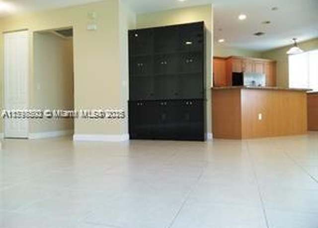 Property at 2901 NW 126th Ave Unit 2-325, Sunrise, FL 33323, 3 beds, 2 baths