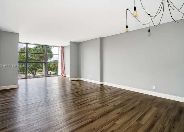 Property at 400 Leslie Dr #427, Hallandale Beach, FL 33009, 1 bed, 1.5 baths