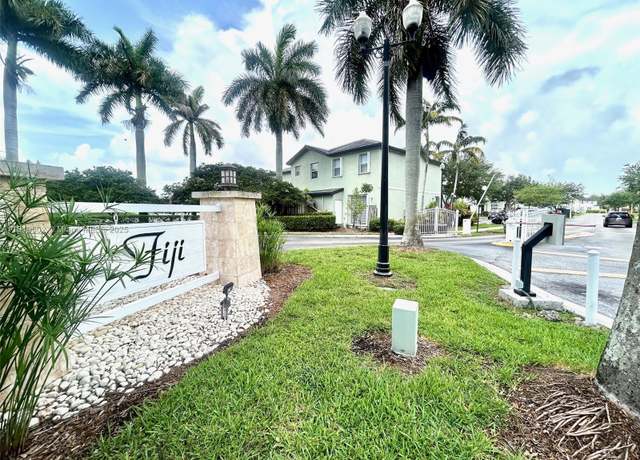 Property at 134 SE 28th Ter #21, Homestead, FL 33033, 3 beds, 2 baths
