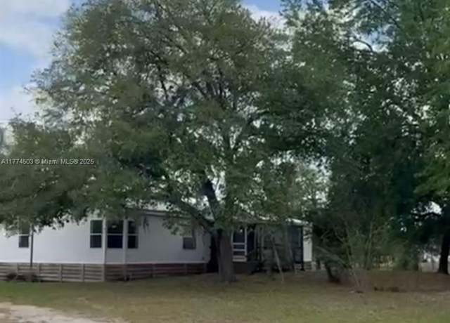 Property at 5325 Pioneer 23rd St, Clewiston, FL 33440, 4 beds, 2 baths
