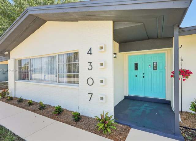 Property at 4307 Coronado Pkwy, Cape Coral, FL 33904, 4 beds, 2.5 baths