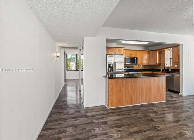 Property at 20291 NE 30th Ave Ph 20, Aventura, FL 33180, 3 beds, 2 baths