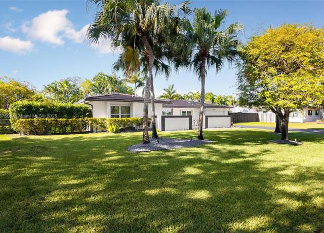 Property at 10840 SW 134 Ter, Miami, FL 33176, 3 beds, 2.5 baths