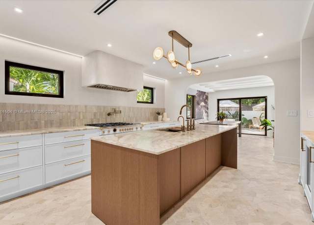 Property at 1267 SW 19th St, Miami, FL 33145, 3 beds, 2.5 baths