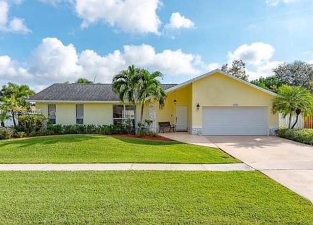 Property at 750 SW 158th Ter, Sunrise, FL 33326, 3 beds, 2 baths