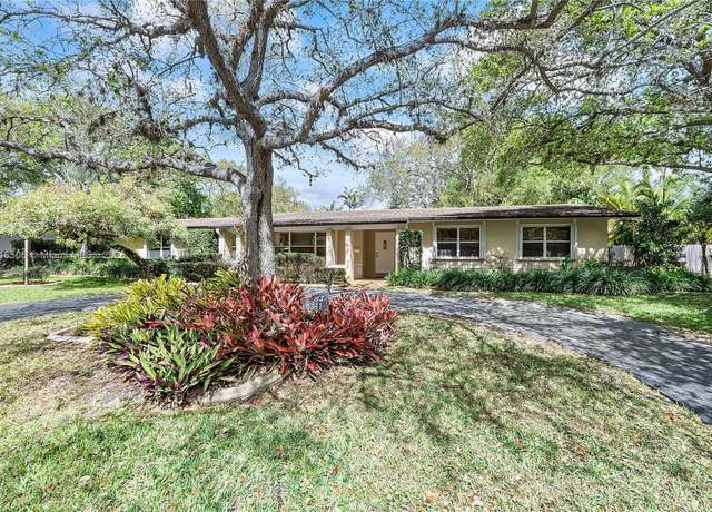 Property at 8341 SW 165th Ter, Palmetto Bay, FL 33157, 4 beds, 2 baths