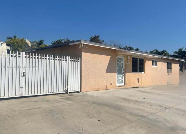 Property at 25515 SW 125th Ct, Homestead, FL 33032, 3 beds, 2 baths