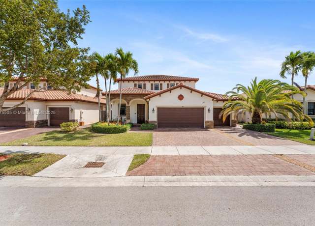 Property at 185 SE 34th Pl, Homestead, FL 33033, 5 beds, 3.5 baths