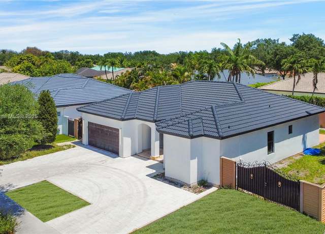 Property at 16239 NW 91st Ct, Miami Lakes, FL 33018, 3 beds, 2 baths
