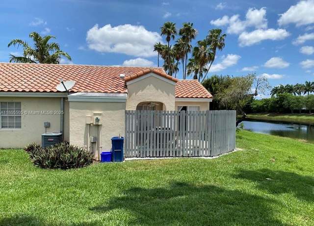 Property at 1510 Springside Dr, Weston, FL 33326, 3 beds, 2 baths
