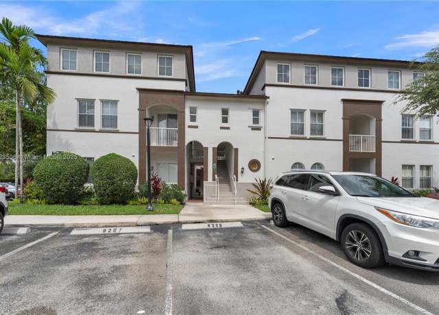 Property at 4445 SW 160th Ave #102, Miramar, FL 33027, 3 beds, 2 baths