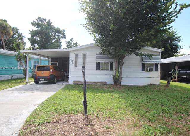Property at 105 NE 8th Ave, Okeechobee, FL 34972, 2 beds, 2 baths
