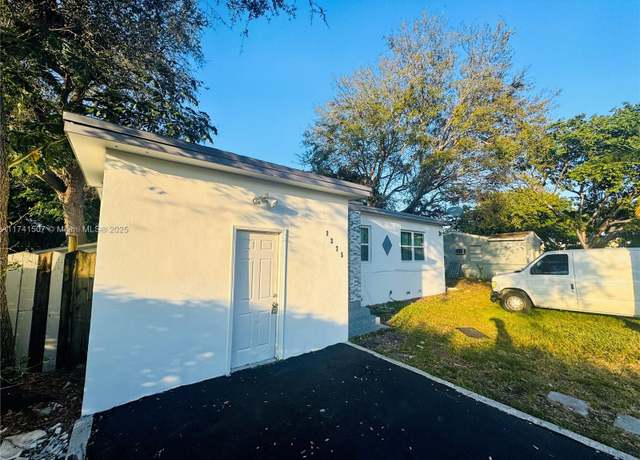 Property at 1375 NE 129th St, North Miami, FL 33161, 4 beds, 2 baths