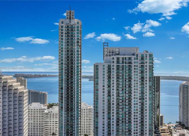Property at 45 SW 9th St #3702, Miami, FL 33130, 1 bed, 2 baths