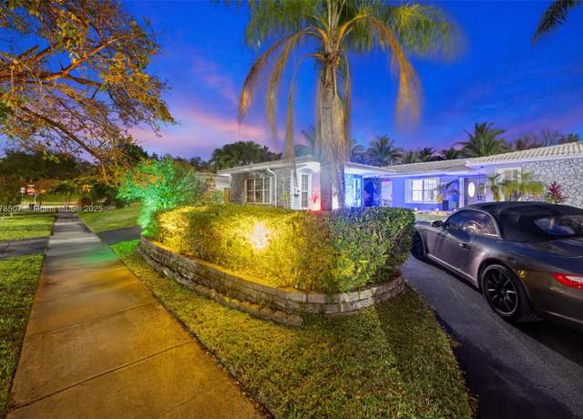 Property at 19885 NE 22nd Ave, Miami, FL 33180, 5 beds, 4 baths
