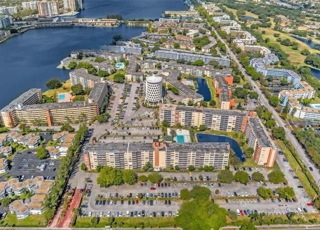 Property at 1770 NE 191st St Unit 301-1, Miami, FL 33179, 1 bed, 1.5 baths