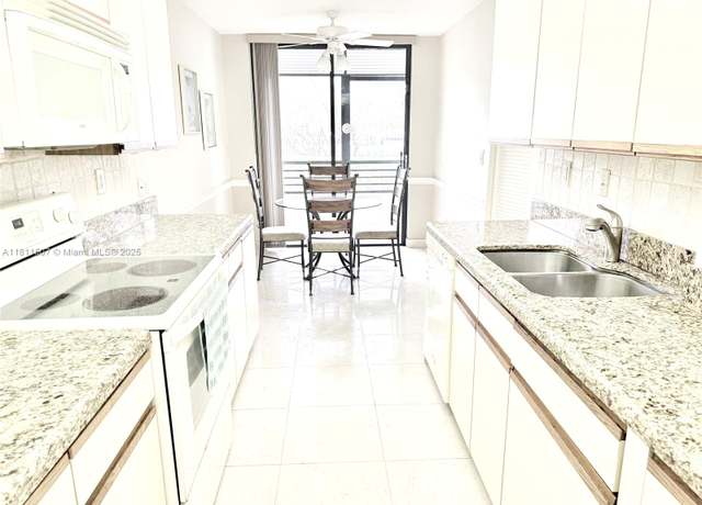 Property at 1470 Sheridan St Unit 18C, Hollywood, FL 33020, 2 beds, 2 baths