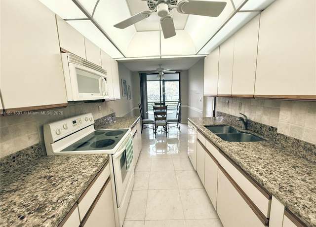 Property at 1470 Sheridan St Unit 18C, Hollywood, FL 33020, 2 beds, 2 baths