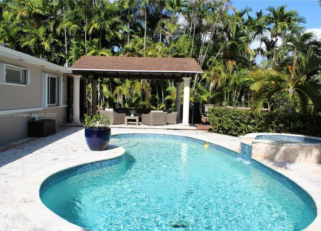 Property at 9941 SW 97th Ct, Miami, FL 33176, 3 beds, 2 baths