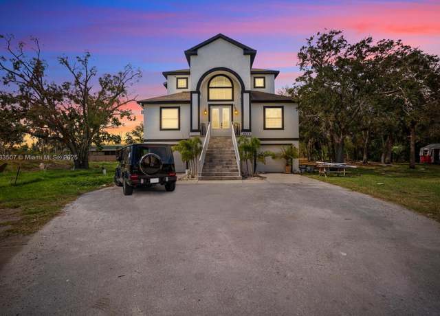 Property at 4836 Troydale Rd, Tampa, FL, 4 beds, 2.5 baths